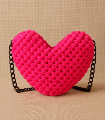 Fuchsia Heart Macrame Chain Sling Bag